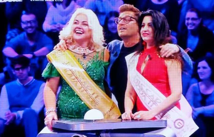 Paola Grossi dalla Lomellina alla corte di Enrico Papi su TV8