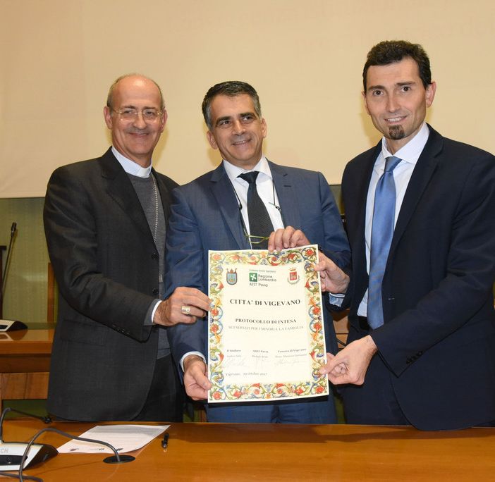 Vigevano: Firmato un protocollo di intesa fra il comune, l'Asst e la Diocesi