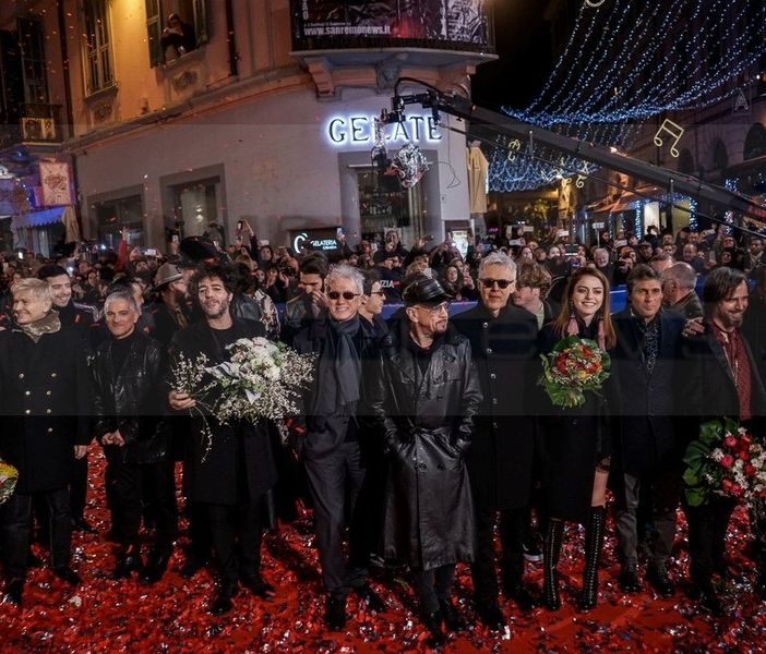 #Festival 2018: tra due ali di folla un nuovo grande successo per il 'Red Carpet' (Foto)