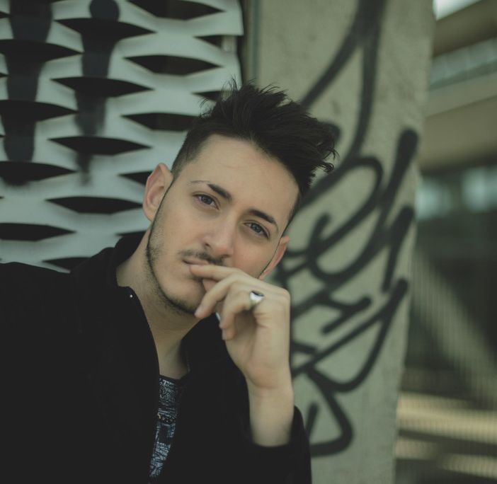 Sanremo 2019, il torinese Ivan Bentivoglio fra gli autori del brano di Einar Ortiz