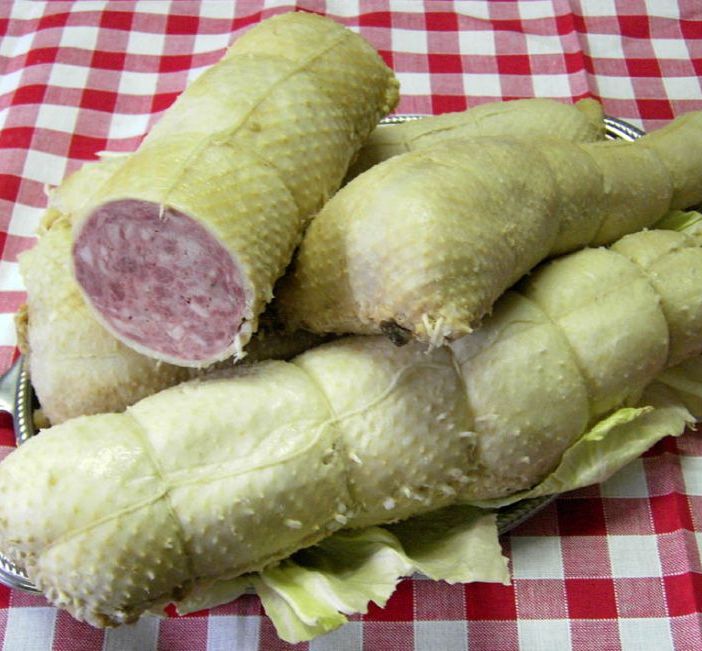 Il Consorzio del salame d'oca punta su Mortara