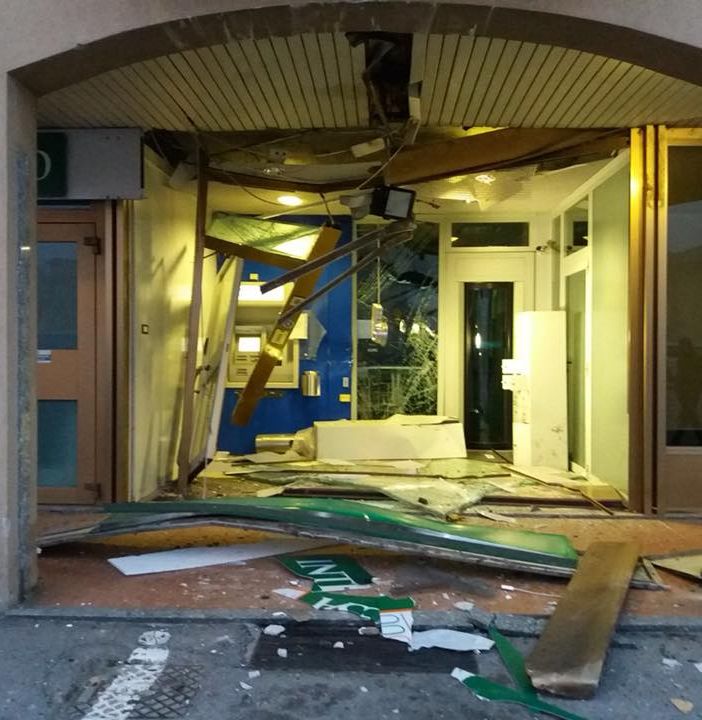 Zinasco: Ennesima spaccata con il trattore &quot;ariete&quot;, ma il colpo fallisce