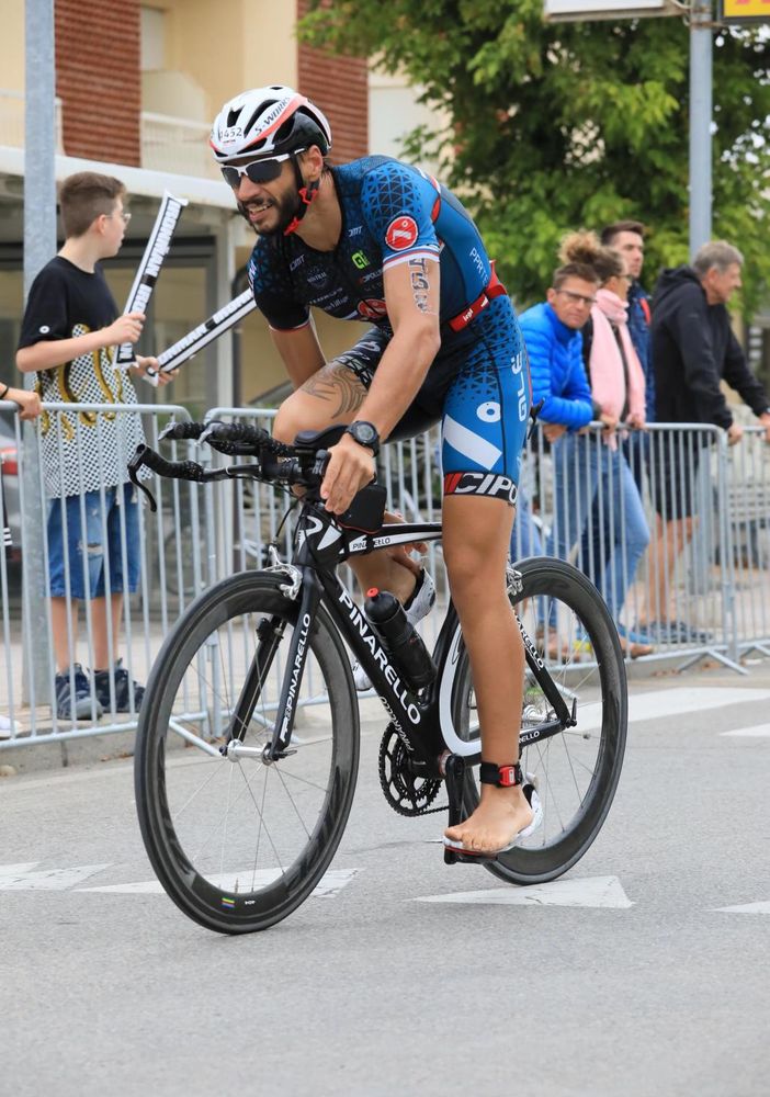 Mezzo ironman, Stefano Greco ottiene un risultato stratosferico a Cervia. Per il vigevanese pass mondiale
