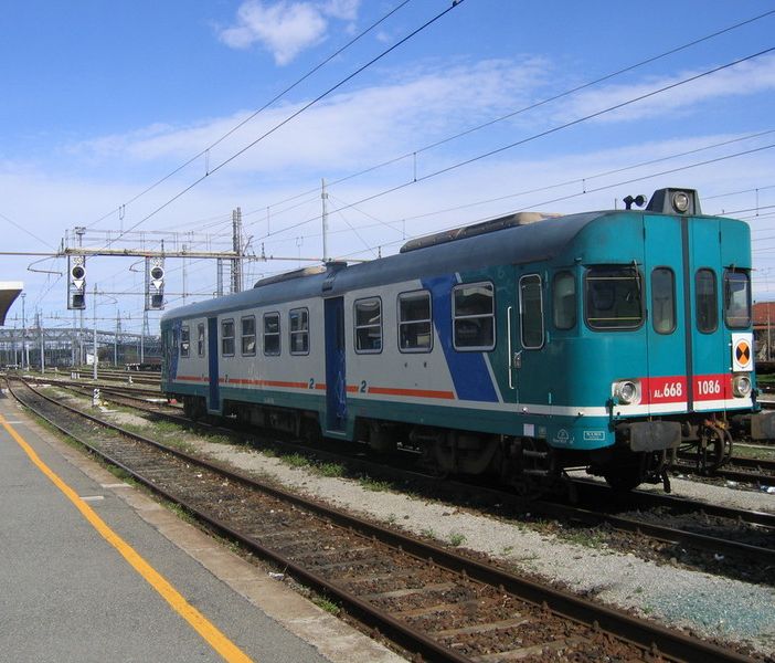 Scatta il piano neve: meno treni sui binari