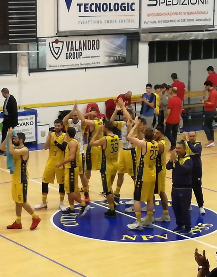 Basket Serie B: Vigevano domina, Alba si deve arrendere