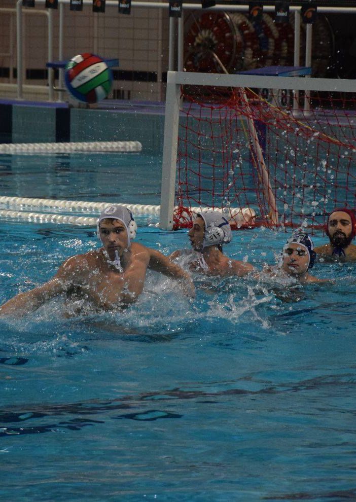 Pallanuoto serie B: Vigevano, primo punto in trasferta ma che beffa nel finale