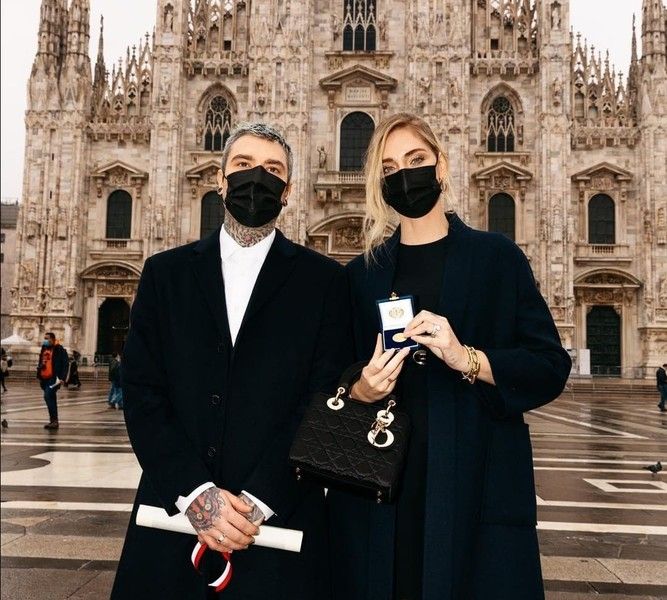 L'Ambrogino d'oro a Chiara Ferragni e Fedez: «Hanno messo la notorietà al serizio della lotta al Covid»