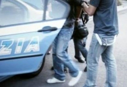 Vigevano: rapina l'incasso del discount, in manette un 35enne