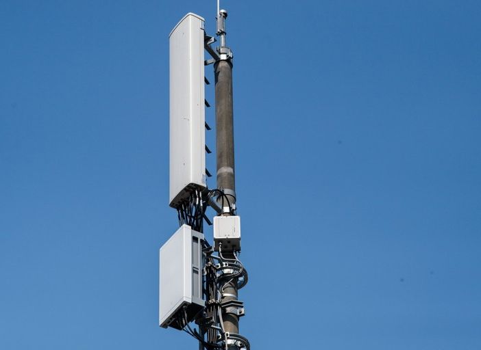 Castelnovetto: 5G, la provincia ha concesso il via libera all’impianto. Il comune punta su una petizione popolare per lo stop