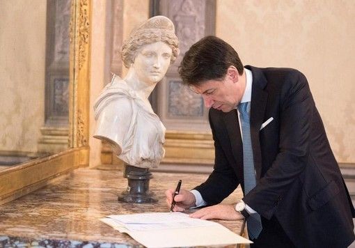 ULTIM'ORA: FIRMATO IL DECRETO. Tutte le misure e i divieti in vigore fino al 15 marzo: dalle scuole ai cinema e allo sport