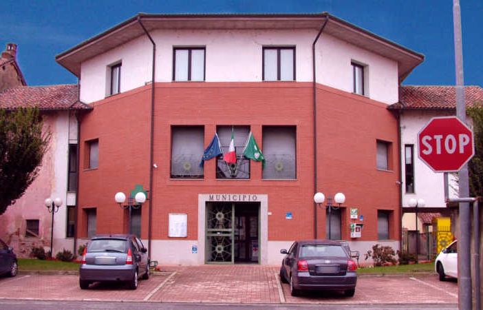 Sant’Angelo Lomellina, cittadino in difficoltà causa emergenza Covid-19? L’amministrazione lo assume