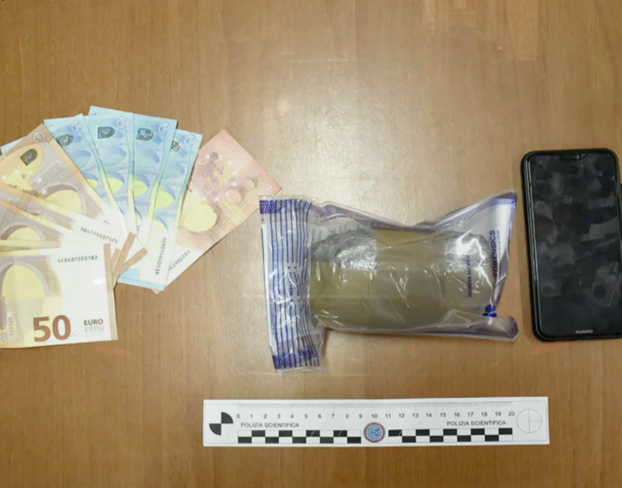 Spaccio di droga nei boschi lungo la Sesia: 5 arresti e ingente sequestro di stupefacente - IL VIDEO