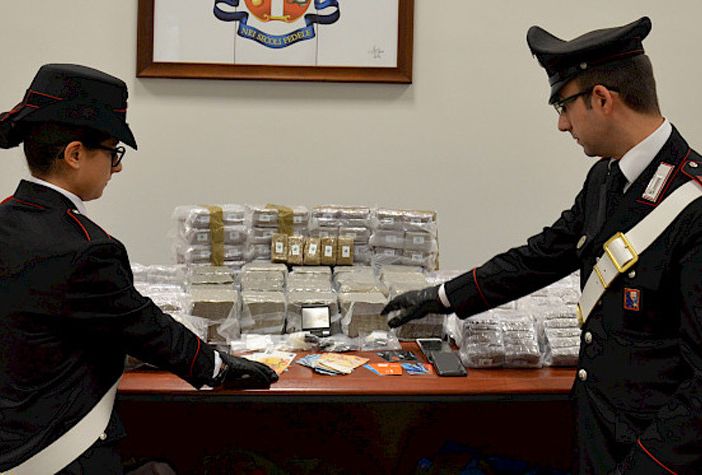 Novi Ligure: novanta chili di hashish in garage, due spacciatori in manette