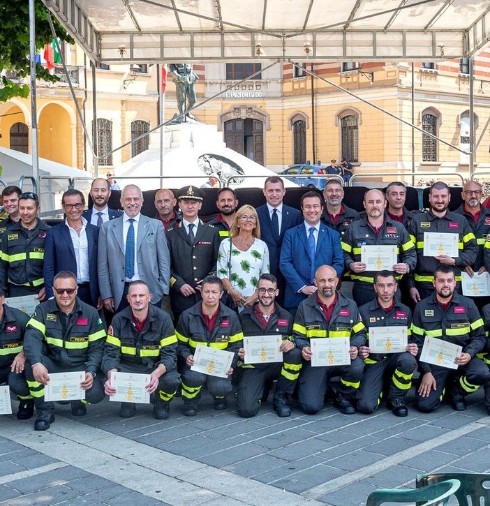 Mede: i Vigili del Fuoco che evitarono l'esplosione di una cisterna ferroviaria carica di propilene, hanno ricevuto l'elogio