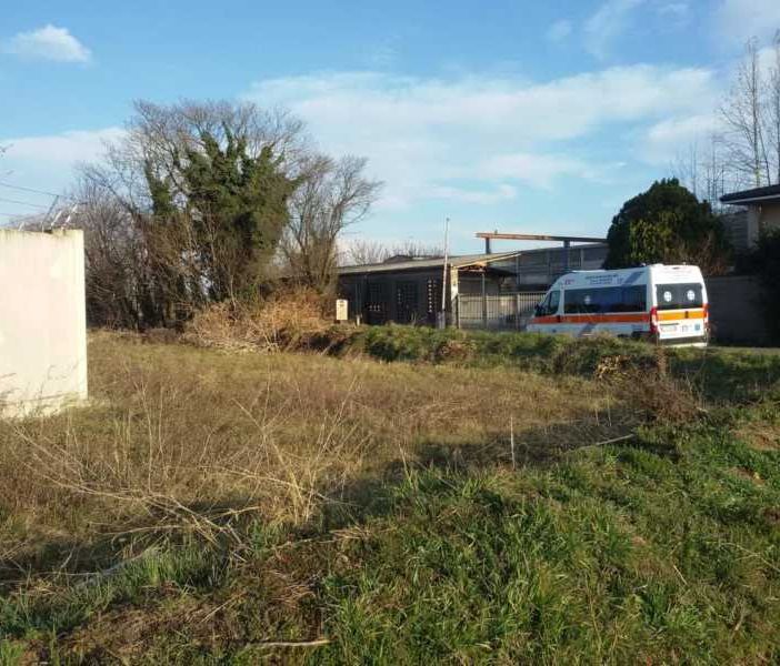 Magenta: incendio in un capannone di via I Maggio