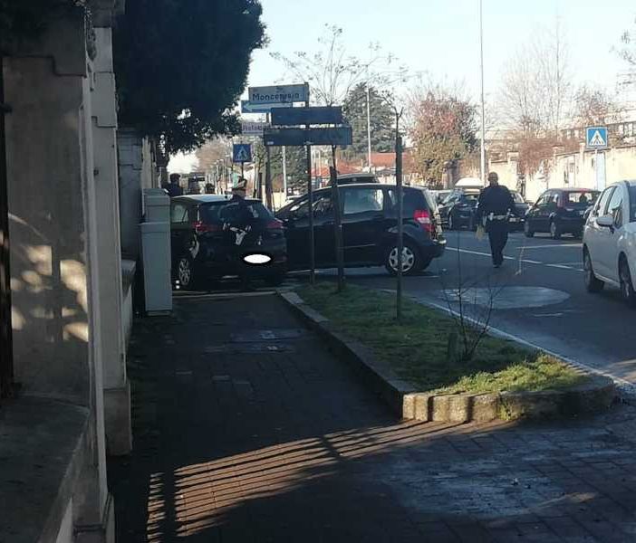 Magenta, incidente tra via Novara e via Moncenisio