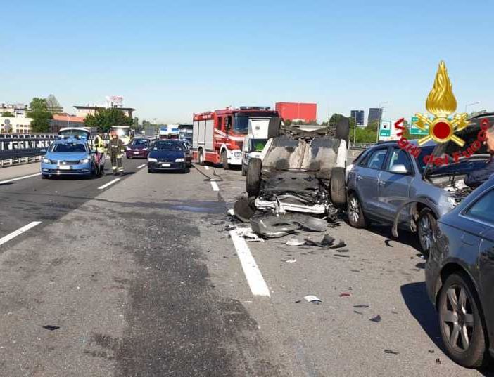 Gravi incidenti questa mattina tra Pero e l’innesto della A8 e a Ozzero