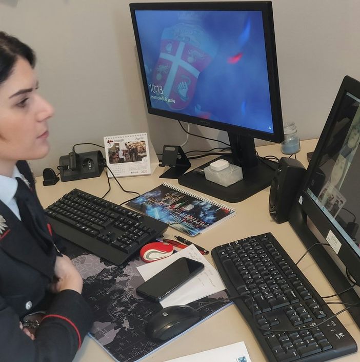 Emergenza Coronavirus: lezione in videoconferenza dei Carabinieri di Pavia alle studenti dell'Ipsia Cremona