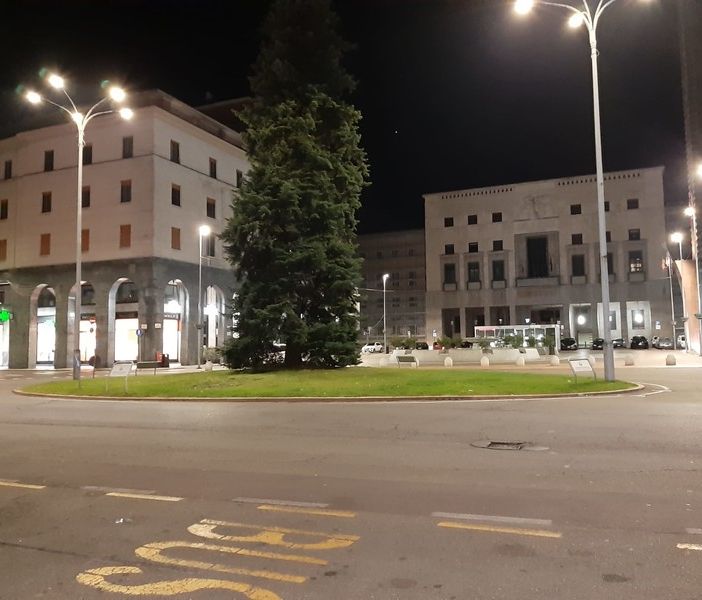 Nuovo Dpcm: possibile divieto di uscita dal proprio comune il 25 e 31 dicembre e ristoranti aperti a pranzo per Natale, Santo Stefano e Capodanno