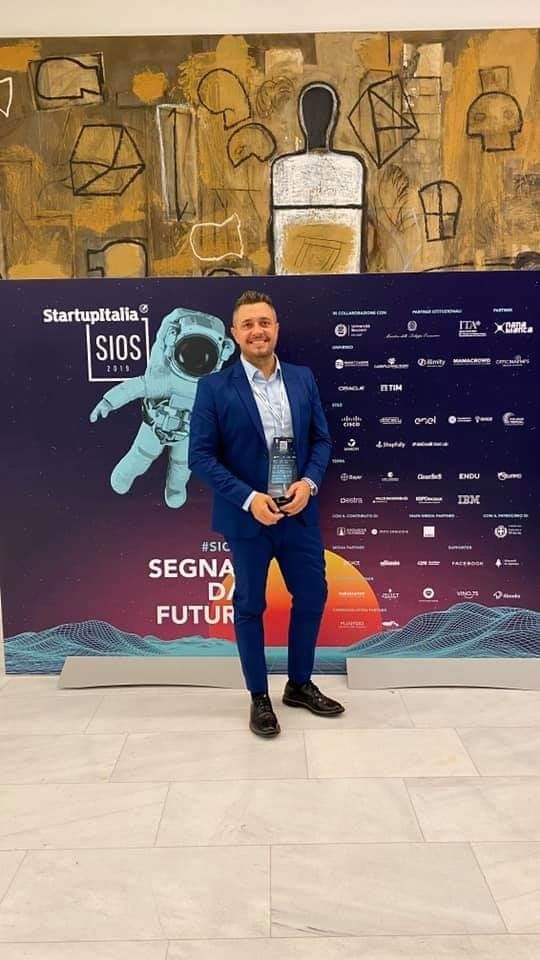 Castello d'Agogna: l'università Bocconi premia Massimiliano Brustia per la startup Doralia