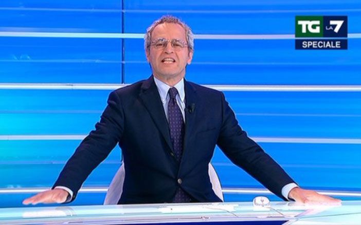 Mentana fa discutere: «Finita la roboante campagna per l'arrivo dei vaccini, chiediamoci perché c'è un'ampia fascia di dissenso»
