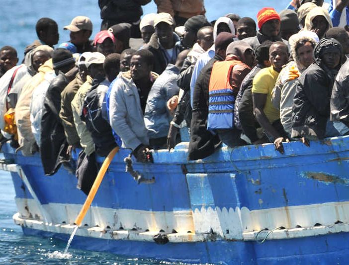 Migranti, 11 arresti in corso per truffa allo Stato tra Milano e Lodi: profitti illeciti per milioni di euro