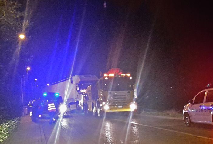 Cassano Spinola: auto si disintegra contro il tir, muore giovane ristoratore