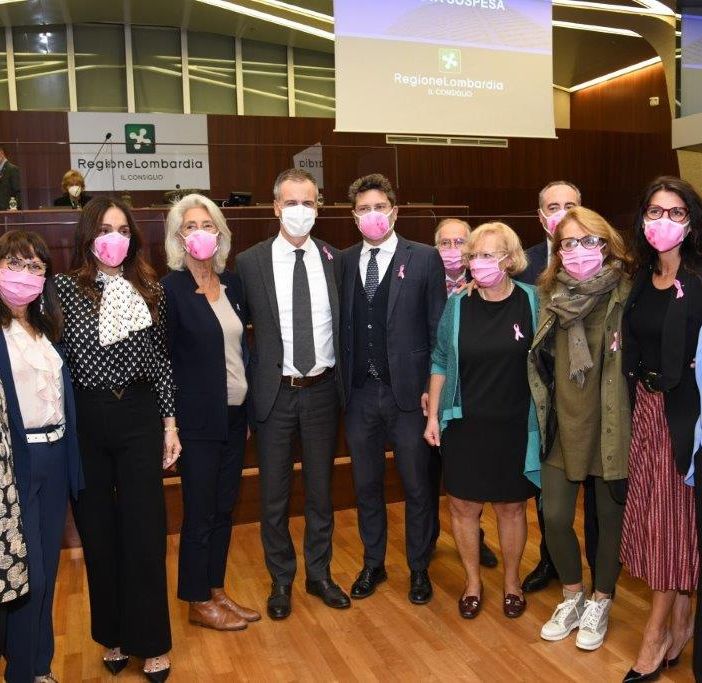 In consiglio regionale le associazioni Lilt, Europa Donna e Salute Donna per dar voce alle donne malate di tumore al seno nel mese della prevenzione