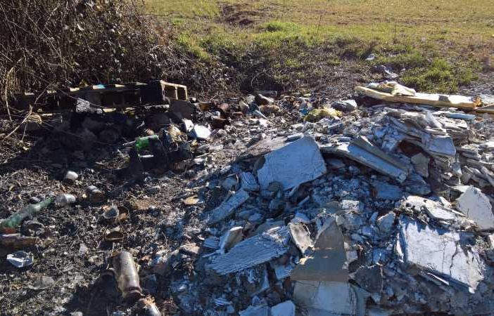 Traffico illecito di rifiuti: arresti e sequestri a Trezzano, Cuggiono e Cornaredo