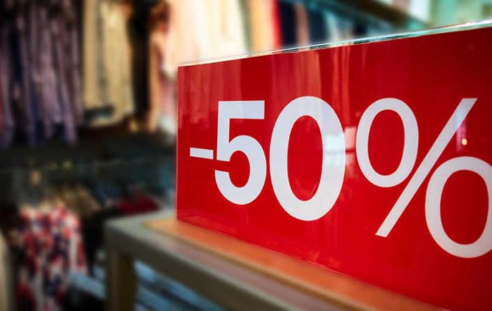 Saldi al via i primi di gennaio, ma per Codacons è rischio flop