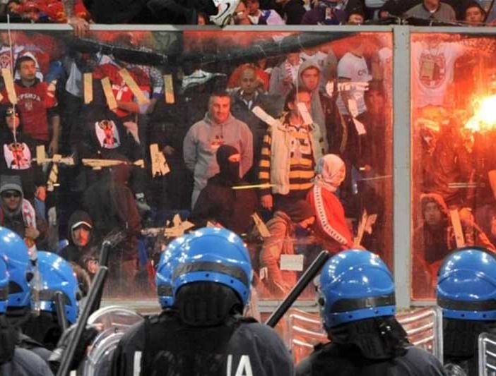 Inveruno: sassaiola contro i tifosi del Merano, partita col Legnano annullata