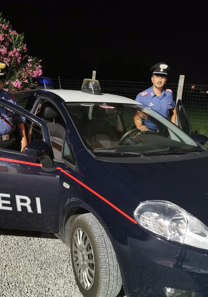 Oltrepò: segregata in casa dai famigliari per impedirle di frequentare il fidanzato, denunciate tre persone a Rivanazzano Terme