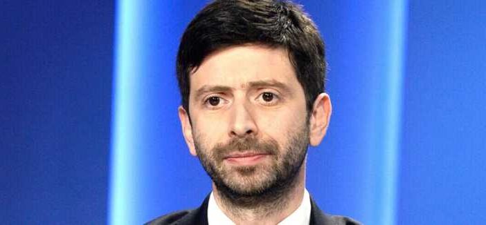 Speranza: &quot;D’accordo sul coprifuoco in Lombardia&quot;. Il Governo dice sì