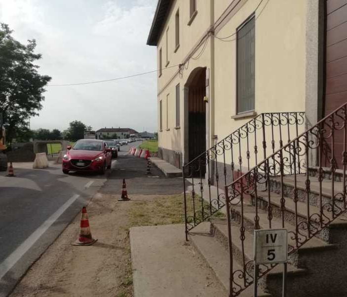 Basta un mini cantiere e la Statale (!) 526 da Robecco ad Abbiategrasso va in tilt