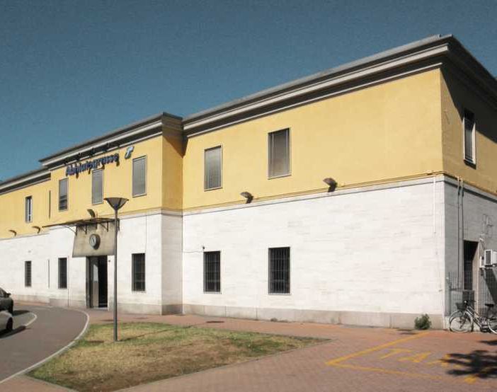 Abbiategrasso, Trenord non riapre manco la biglietteria… Nai e Bottene tuonano: &quot;Inaccettabile&quot;