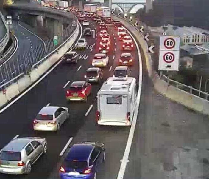Da Milano a Genova è sempre inferno (auto)stradale: i cantieri mandano in tilt il traffico