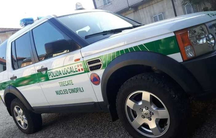 Trecate, pregiudicato travolge comandante della Polizia locale: arrestato