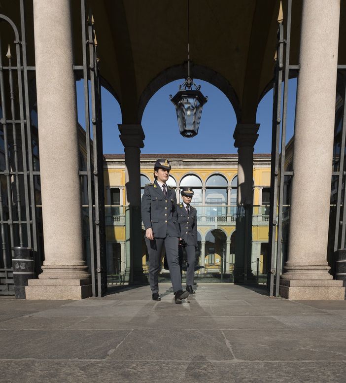 Truffa da un milione di euro, arrestate due sorelle a Monza avevano raggirato amici e parenti