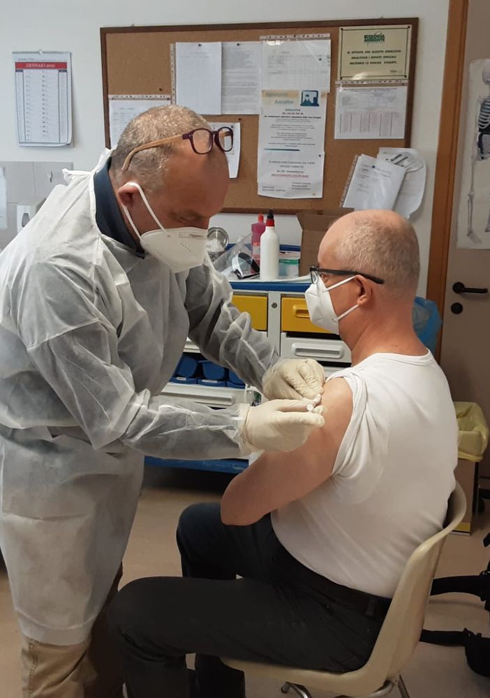 Alto Milanese, gruppo Sodalitas casa famiglia di Busto Garolfo: iniziata la campagna vaccinale. Adesioni tra i residenti del 95% e del 90% tra gli operatori