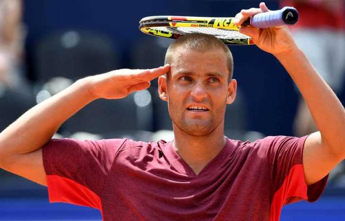 I campioni hanno due cuori - Hasta siempre, colonnello Youzhny. Di Teo Parini
