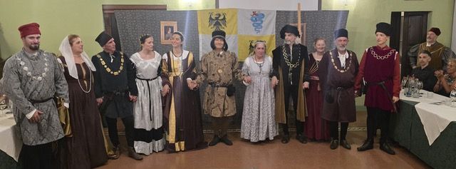 Vigevano, grande successo per la cena con delitto del Rotary Cairoli Vigevano, grande successo per la cena con delitto del Rotary Cairoli