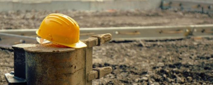 51enne muore investito da un mezzo pesante nel deposito "Gigante" a Basiano 51enne muore investito da un mezzo pesante nel deposito "Gigante" a Basiano