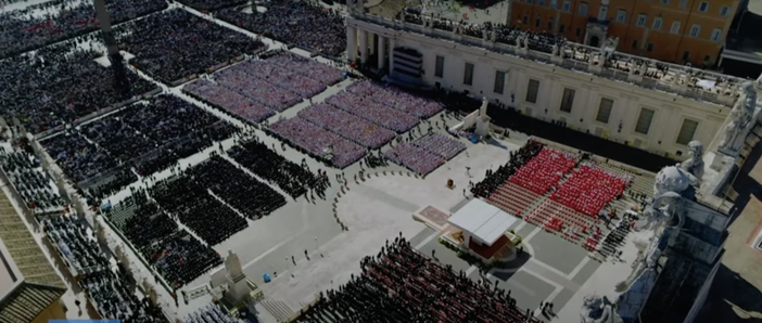 LA DIRETTA - Roma, l'Italia e il mondo intero si fermano per l'addio a Francesco LA DIRETTA - Roma, l'Italia e il mondo intero si fermano per l'addio a Francesco