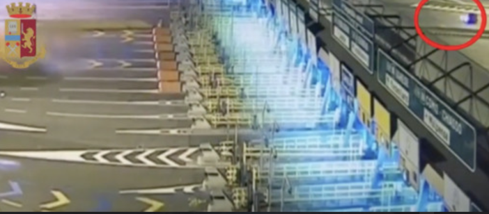 Travolse e uccise due donne al casello dell'A4: «Soffre di psicosi paranoide con crisi da fine del mondo» Travolse e uccise due donne al casello dell'A4: «Soffre di psicosi paranoide con crisi da fine del mondo»