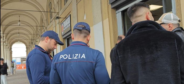 Rissa nei pressi della stazione di Novara: arrestati due giovani