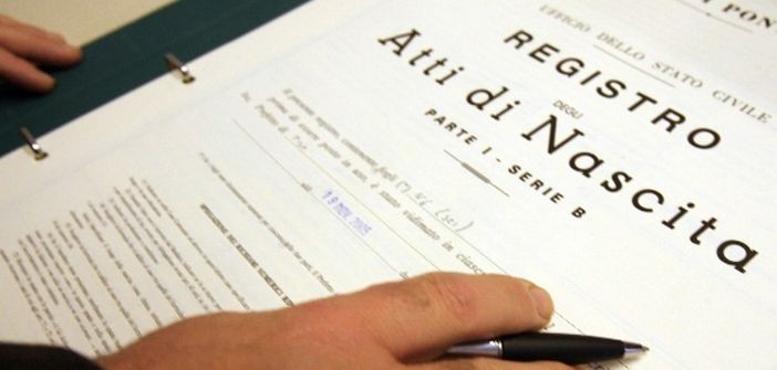 Scopre chi era il vero padre: imprenditore pavese 59enne cambia nome Scopre chi era il vero padre: imprenditore pavese 59enne cambia nome