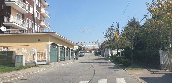 Giovane in moto cade rovinosamente a terra a Bernate Ticino, elitrasportato in codice rosso al Niguarda Giovane in moto cade rovinosamente a terra a Bernate Ticino, elitrasportato in codice rosso al Niguarda