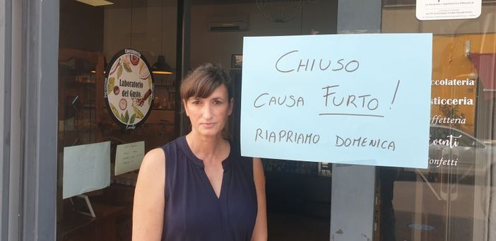 Ladri alla Bottega del Gusto a Magenta: rubano la borsa e costringono la titolare a chiudere fino a domenica