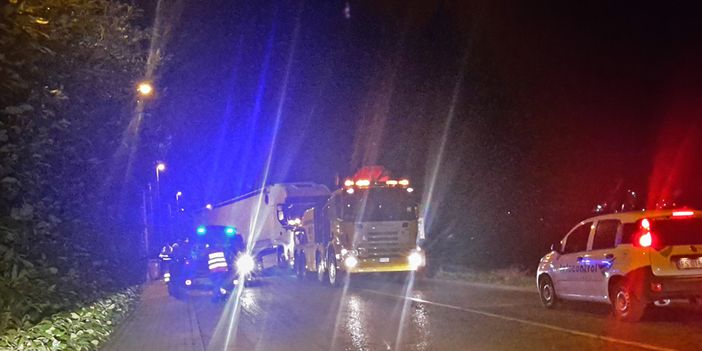 Cassano Spinola: auto si disintegra contro il tir, muore giovane ristoratore