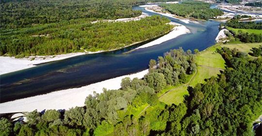 Crollano le portate dei fiumi al Nord (ma NON del Ticino) Crollano le portate dei fiumi al Nord (ma NON del Ticino)